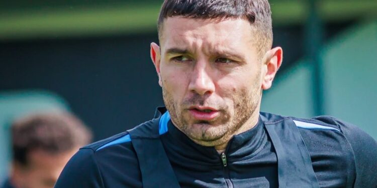 Maravilla Martínez: goles en los últimos dos juegos y su buen antecedente ante Estudiantes RC