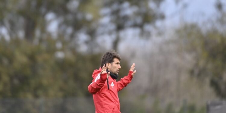 Mete mano por primera vez: Ponzio le da forma al equipo para jugar tras 21 días