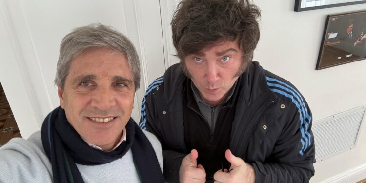 Javier Milei defendió la gestión de Luis Caputo con una contundente frase y dijo que está «recontra» convencido de que va a ser reelecto