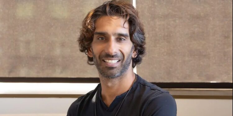 Se hizo millonario antes de los 30, terminó en el hospital, y años después creó un negocio de 825 millones de dólares: la historia de Rahul Vohra