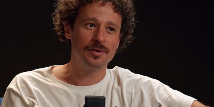 Luisito Comunica revela en qué se gasta una fortuna cuando viaja: «Ya no quiero estar incómodo»