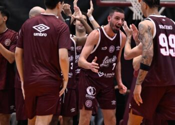 Lanús consiguió su primera victoria desde su retorno a la Liga Nacional
