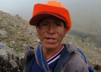 Alfonso, ganadero a 4000 metros de altura, pasó de trabajar para otros a criar casi 200 cabras: «Mi hija es mi motor y un motivo para seguir adelante»