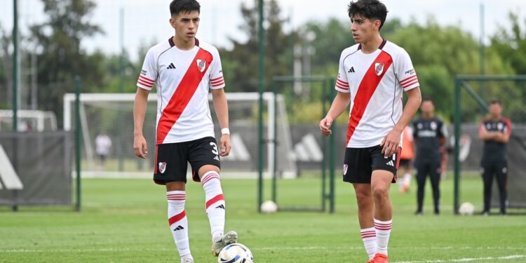 Los dos juveniles de River que Ponzio bajó a Reserva