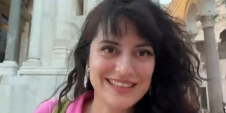 Alejandra, argentina, lleva 20 años viviendo en Croacia y explica qué sorprende a los argentinos cuando llegan: «Todos hablan inglés pero todo está escrito en croata»