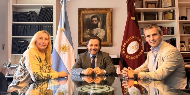 Guiños en París y rosca en la Puna: Karina Milei y Santilli profundizan su alianza con dos gobernadores