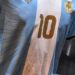 Video: el Museo River ya tiene la camiseta de Messi firmada por el 10