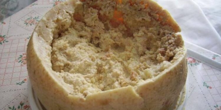 La venta de este queso está prohibida pero la gente lo consume igual