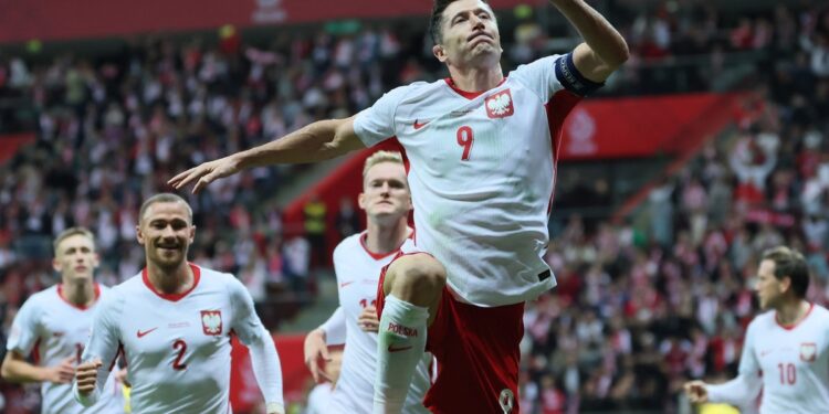 Video: hat-trick de Lewandowski para liderar la goleada de Polonia ante Rumania