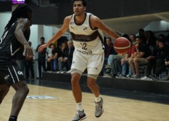Platense arrancó con el pie derecho ante Olímpico