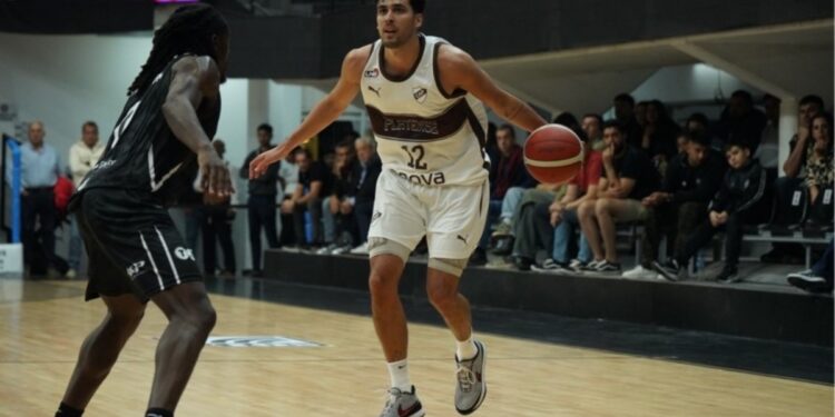 Platense arrancó con el pie derecho ante Olímpico