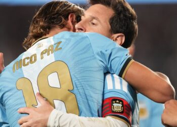 Messi, Nico Paz y el pase simbólico de cara al futuro