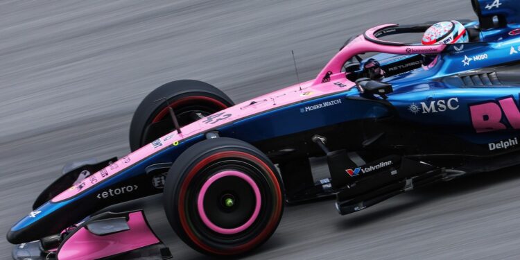 Colapinto cumplió su particular misión en la qualy y ayudó a Gasly en Malasia