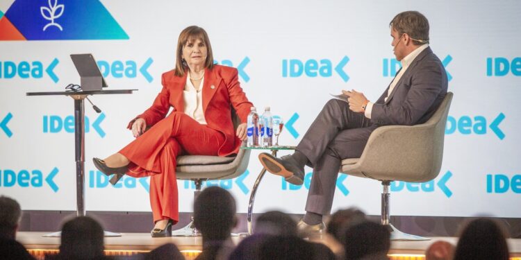 El exclusivo almuerzo de Patricia Bullrich en IDEA: uno por uno, quiénes son los 34 CEOs de empresas que la escucharon
