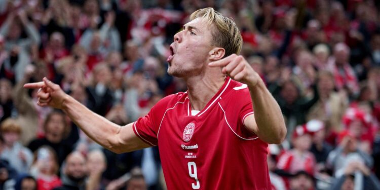 El delantero noruego que festejó como Cristiano frente a Portugal explicó por qué lo hizo: «Fue simplemente un homenaje» y «es mi gran ídolo»